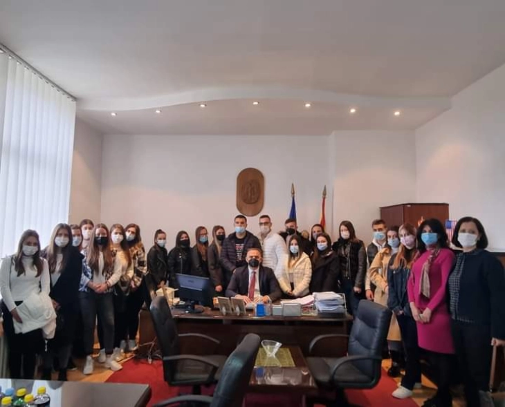 Судот во Кавадарци ги отвори вратите за гимназијалците