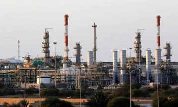 Во вооружен судир оштетена главната рафинерија во Либија