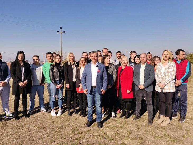 Нови уредени површини за населбата „Зелен рид“ вети кандидатот за градоначалник од СДСМ за Куманово, Илиевски
