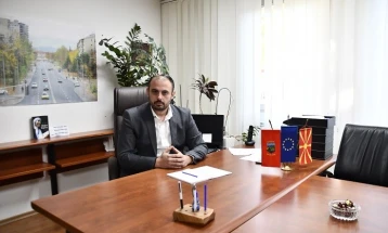 Градоначалникот на Кисела Вода, Орце Ѓорѓиевски, се откажа од службен автомобил и средства за репрезентација