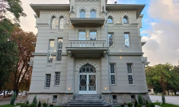 Офицерскиот дом во Битола ги отвора вратите за  посетителите