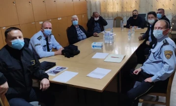 Службите за зимско одржување на патиштата и полицијата договорија активности за одвивање на сообраќајот во зимскиот период