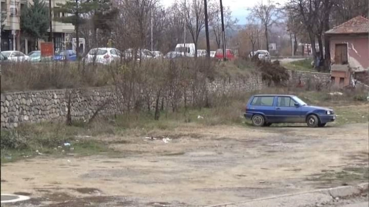 Преку петиција жител на Делчево бара уредување на просторот на булевар „Македонија“