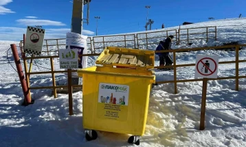На Попова Шапка поставени 20 контејнери за оставање отпадоци