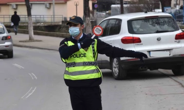 Во Скопје 30 санкции за брзо возење, 20 за управување без возачка