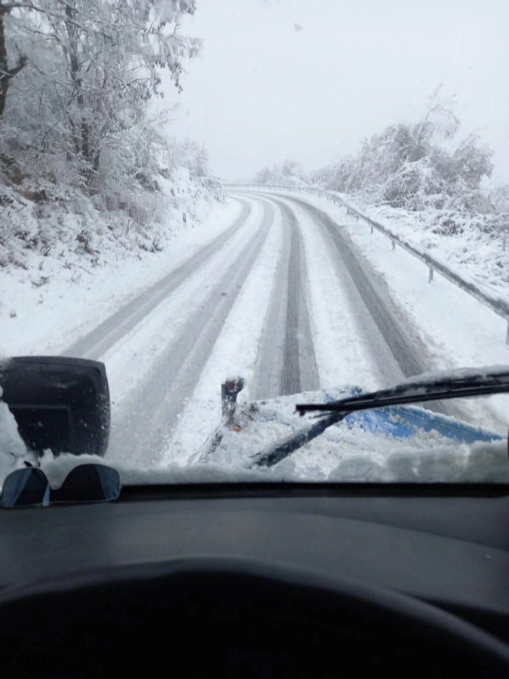 Забрана за сообраќај за тешки товарни возила на патот Штип - Миладиновци и Маврово - Дебар