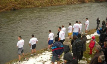 За Водици крст ќе се положува во реката Треска, Македонски Брод