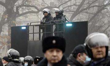 Отпуштен министерот за одбрана на Казахстан, руските војници ја напуштаат земјата