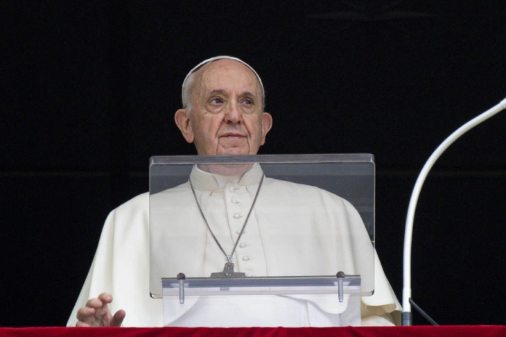 Папа Франциск: Канонското право е важен чекор во борбата против злоставувањето