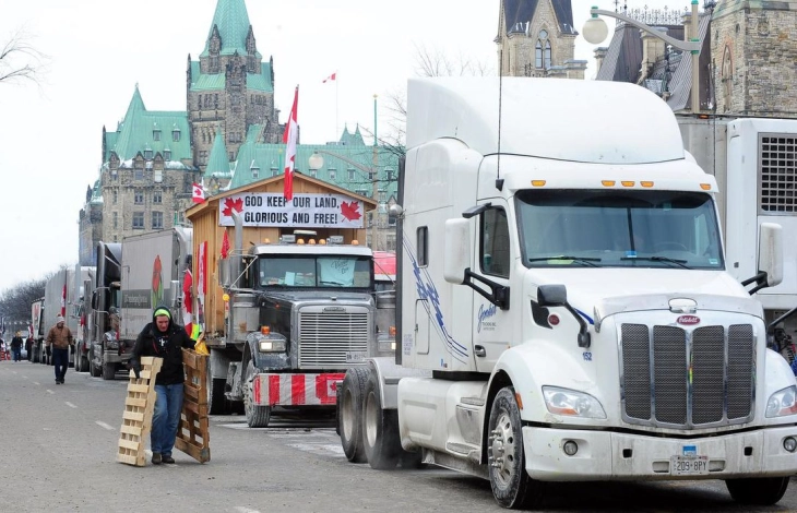 Судска забрана за трубење на камионџиите во Отава