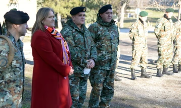 Петровска во посета на Командата за операции во Куманово и на армиските припадници во касарната „Илинден“