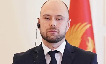 МНР: На барање на Подгорица откажана посетата на министерот Радуловиќ на Скопје