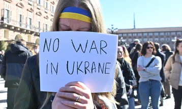 Паради на солидарност со Украина низ целиот свет