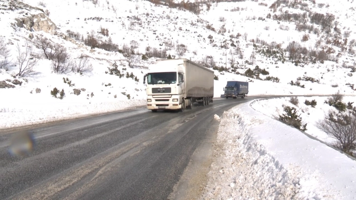 Укината забраната за тешки товарни возила на патот Гостивар - Кичевo преку Стража
