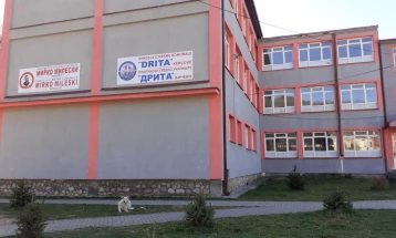 Избрана компанијата што ќе врши превоз на учениците од Пласница и Лисичани