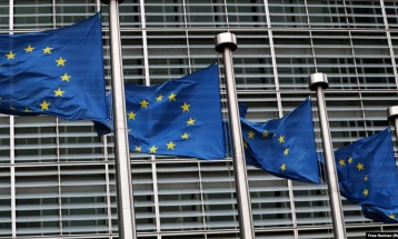Осум држави поддржаа итно пристапување на Украина во ЕУ