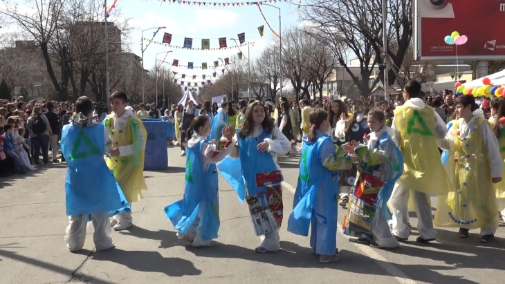 Привршуваат подготовките за прилепскиот Карневал „Прочка 2022“, учествуваат над 500 маскирани