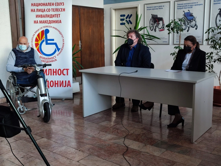 „Мобилност Македонија“ додели ортопедски помагала за лица со тежок и најтежок телесен инвалидитет