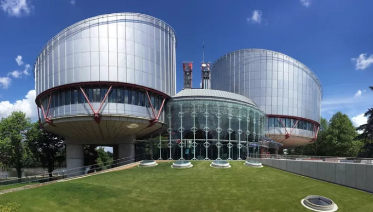 ЕСЧП го суспендира разгледувањето на сите обвиненија против Русија