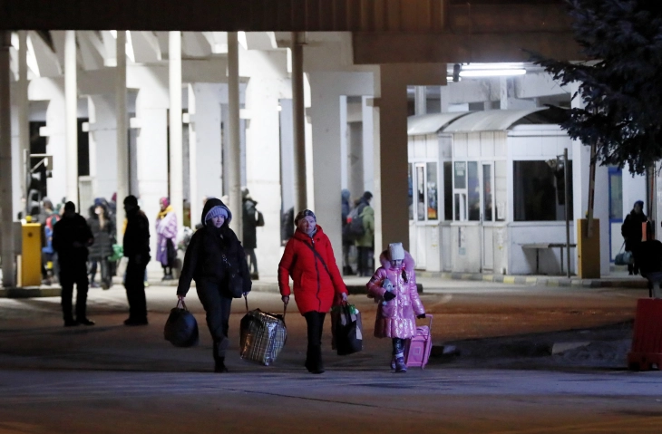 Грција отвора трет центар за прием на бегалци од Украина