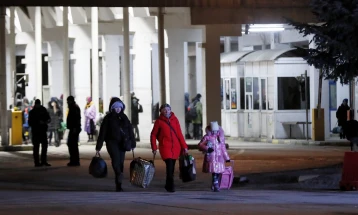 Грција отвора трет центар за прием на бегалци од Украина