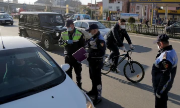 Во Албанија од април „ден без автомобили“