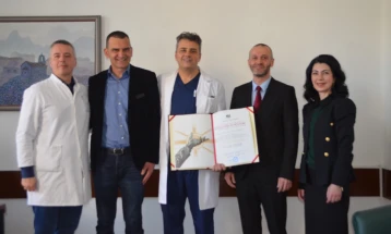 Делегација на Министерството за здравство во посета на новиот Клинички центар во Србија