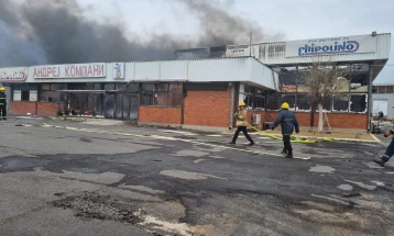 Пожар во магацин за детски играчки во Штип