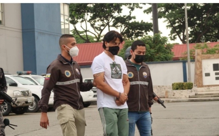 Во Еквадор уапсен Албанец, еден од најбараните од Интерпол, се маскирал како трговец со овошје
