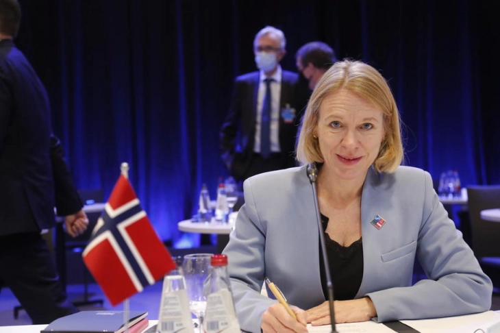 Норвешка протерува тројца руски дипломати