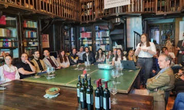 „Вина од Македонија - вовед во македонската винска култура и традиции“ во Будимпешта