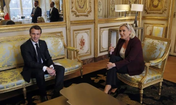 Емануел Макрон и Марин Ле Пен во вториот круг на претседателските избори во Франција