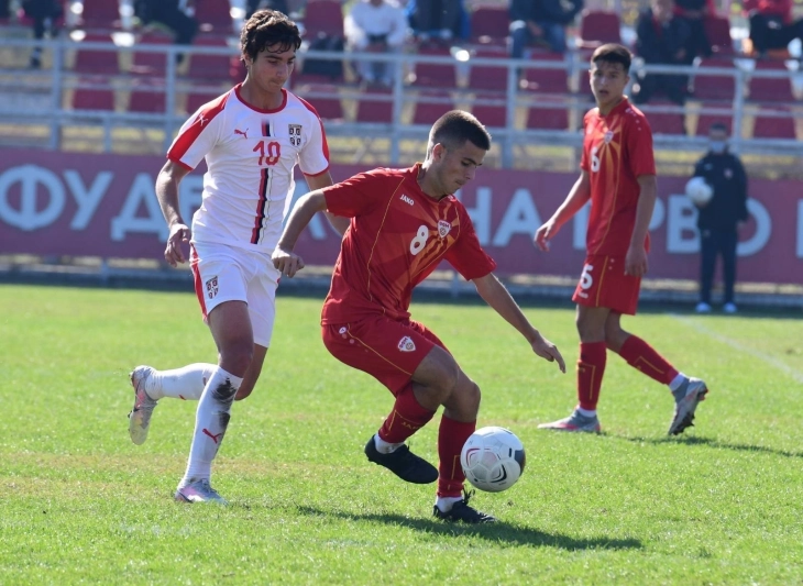 Македонските фудбалски кадети поразени од Црна Гора
