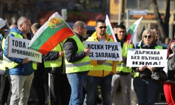 Во Бугарија протести на вработените во компании за изградба и одржување на патиштата