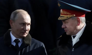 Рускиот министер за одбрана Шојгу доживеал срцев удар, тврди руски бизнисмен и противник на Путин