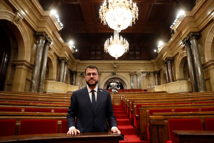 Лидерот на Каталонија ја обвини шпанската влада дека го шпионирала