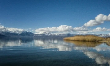 Зголемени водостоите на Преспанското и Охридското Езеро