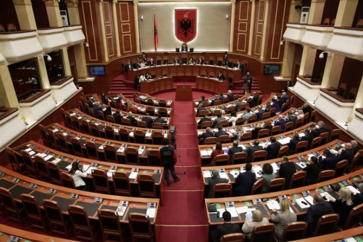 Нема кандидат за претседател и за вториот круг на гласање во албанскиот Парламент