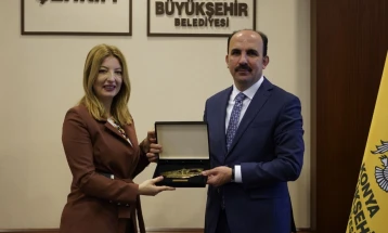 Градоначалничката Арсовска во посета на Турција: Обезбедено противпожарно возило од градот Конја