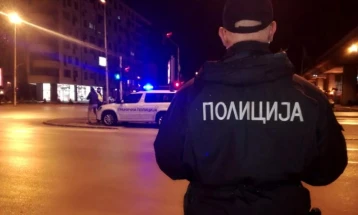 При обид за бегство од полиција повреден навивач од Скопје