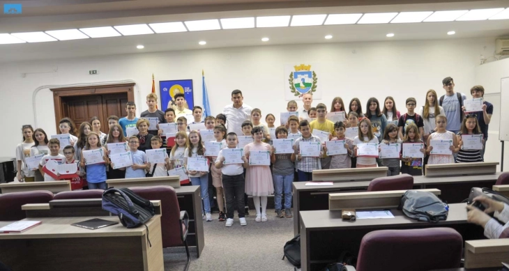 Доделени дипломи и признанија за најдобрите математичари од Охрид