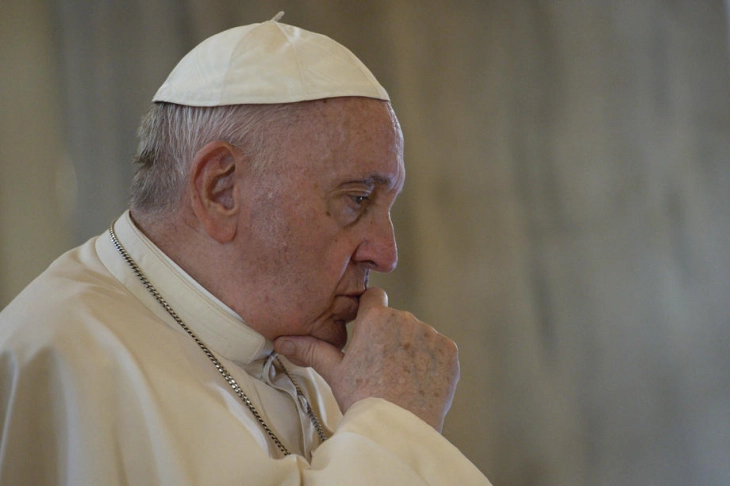 Папата Франциск: Не користете ја пченицата како воено оружје