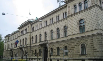 Новата словенечка влада смени високи функционери од претходната администрација