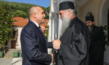 Претседателот Румен Радев: Зографскиот манастир продолжува да биде чувар на православието, столб и поддржувач на вистината