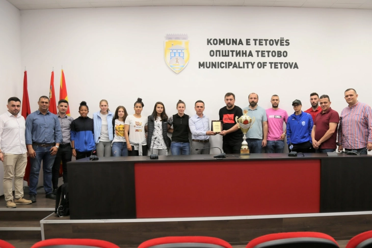 Градоначалникот на Тетово организираше прием за шампионките од ЖФК Љуботен