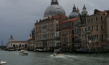 Раскошот на Венеција ја полни душата