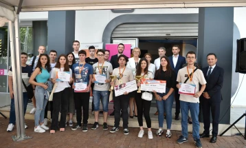 Голем успех за средношколци од Скопје на националниот натпревар за Microsoft Office Specialist и Adobe Certified Professional