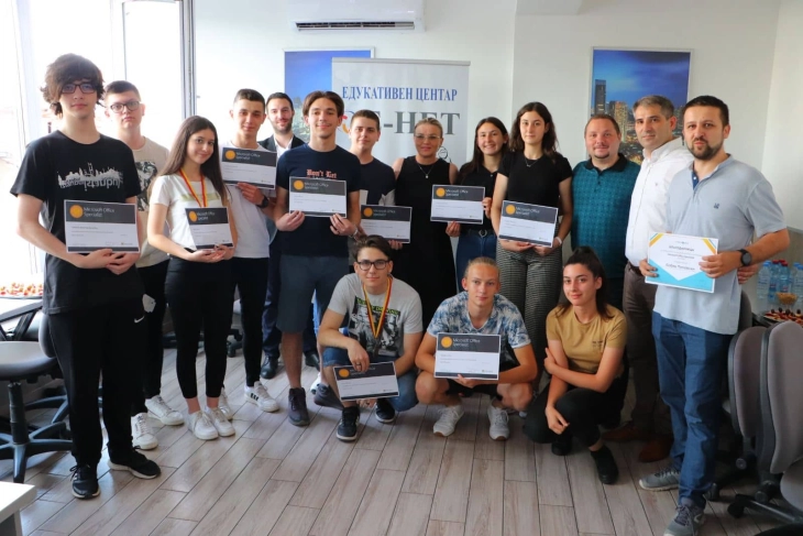 Куманово ја поддржа иницијативата 50 ученици да се тестираат и сертифицираат за глобално признаен сертификат