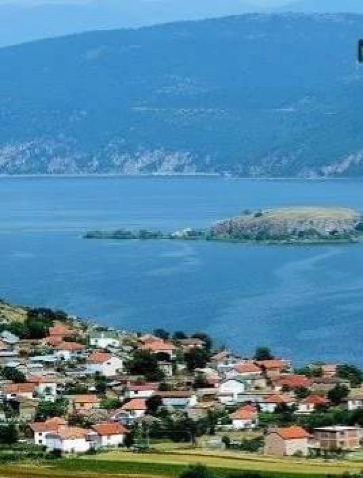 Репортажа на АБЦ њуз за Преспанско Езеро и животот на Македонците во Пустец