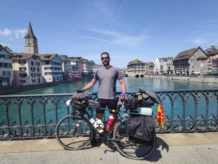 Патување низ Европа на велосипед